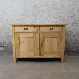 Dolní část původní kredence z 19. století