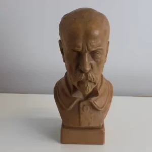 Sádrová busta T. G. Masaryka s patinou – 1. polovina 20. století - detailní pohled