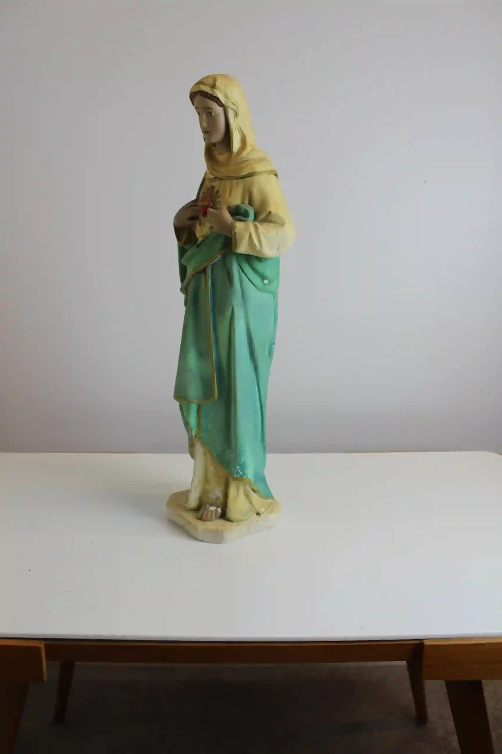 Soška Panny Marie – Nejsvětější Srdce - Levá strana