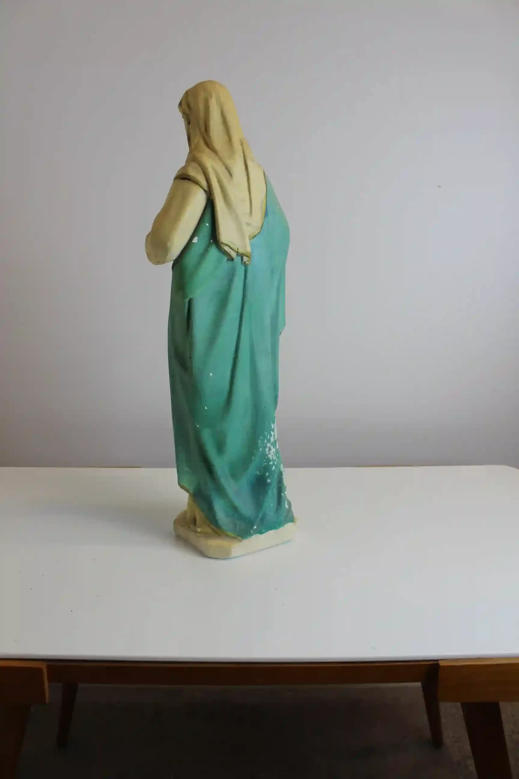 Soška Panny Marie – Nejsvětější Srdce - zezadu