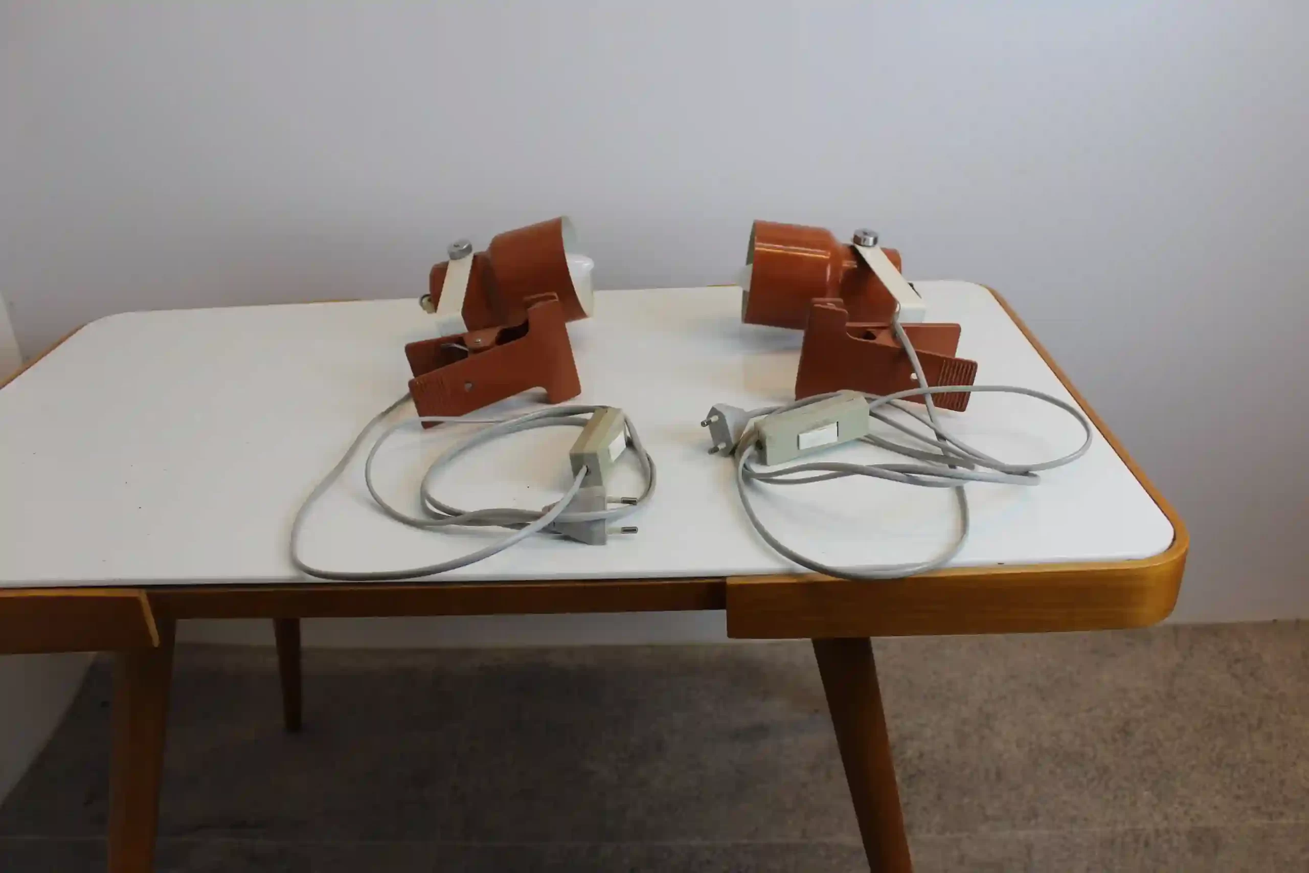 Svěrkové lampičky z 60.–70. let - Ze spodu